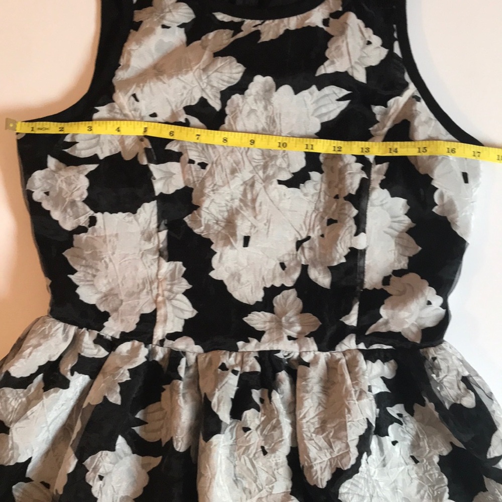 Piperlime collection dress, size small - Picture 7 of 7